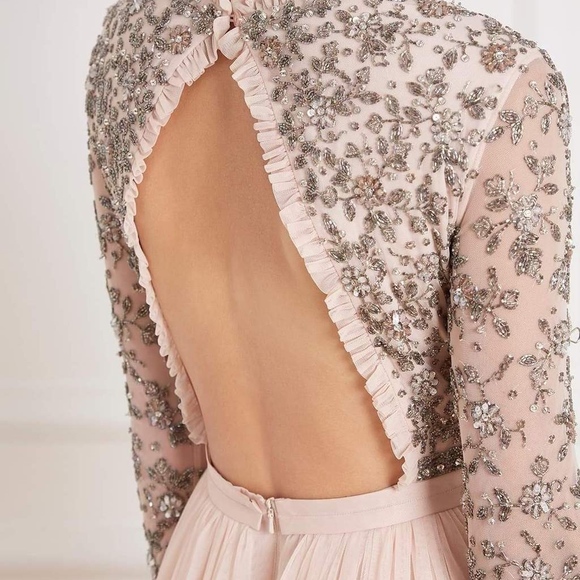 Andromeda Long Sleeve Backless Gown - Picture 5 of 5